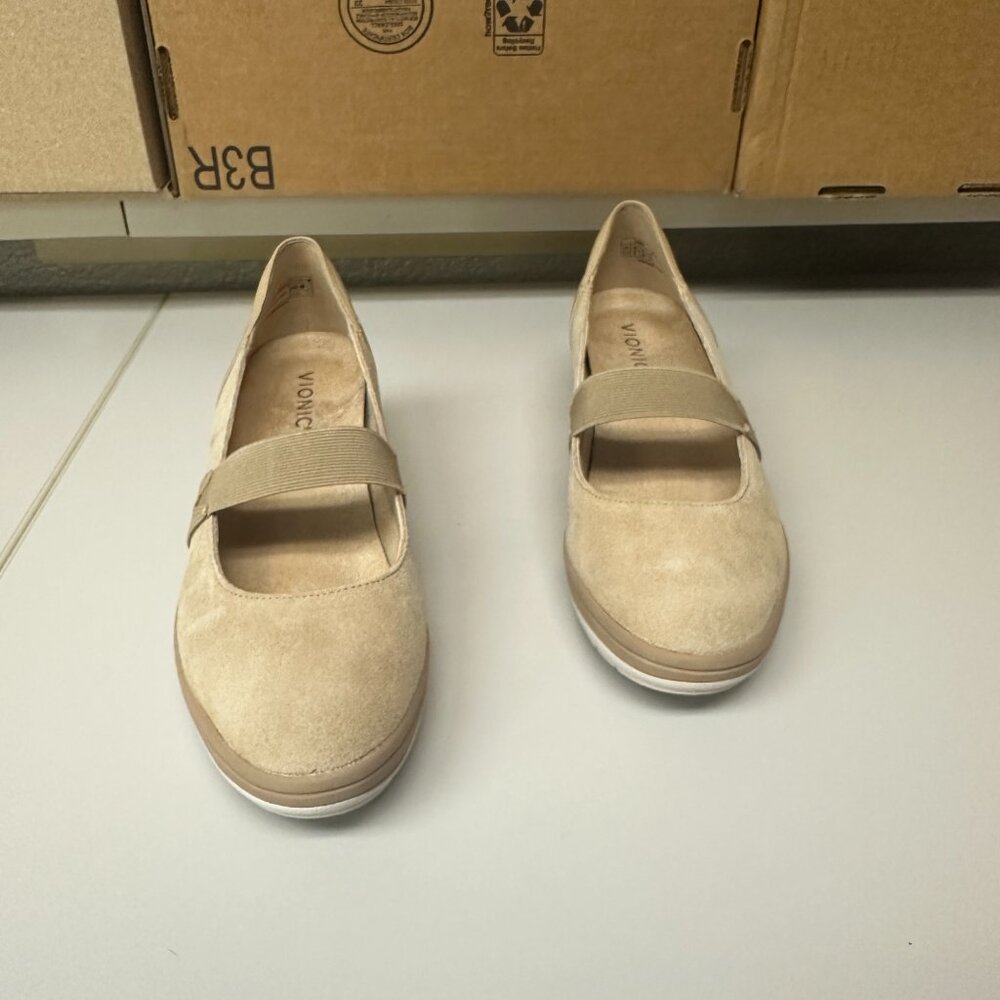 Vionic Judie - cream - size 8.5 - Picture 2 of 6